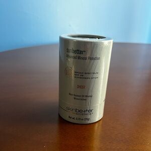 Skinbetter sunbetter SHEER SPF56 Sunscreen Stick
